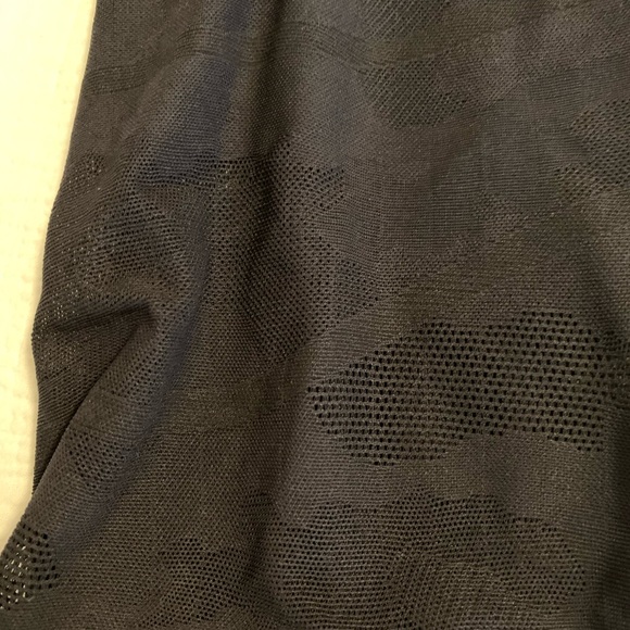 NWT Lululemon Sheer Will High-Rise Tight 28" 
Camo - Picture 6 of 9